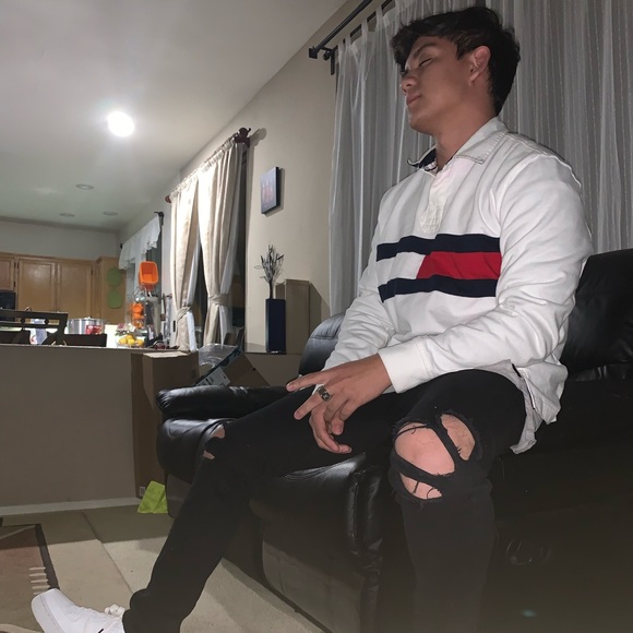 Meet your Posher, Aaron - Picture 2 of 2